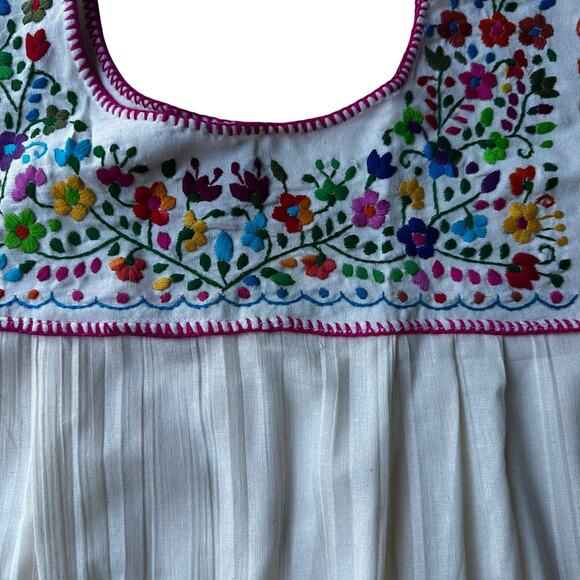 Mexican Embroidered Blouse – Handmade Otomi Floral Animals Design Large 28c23in - Picture 11 of 12